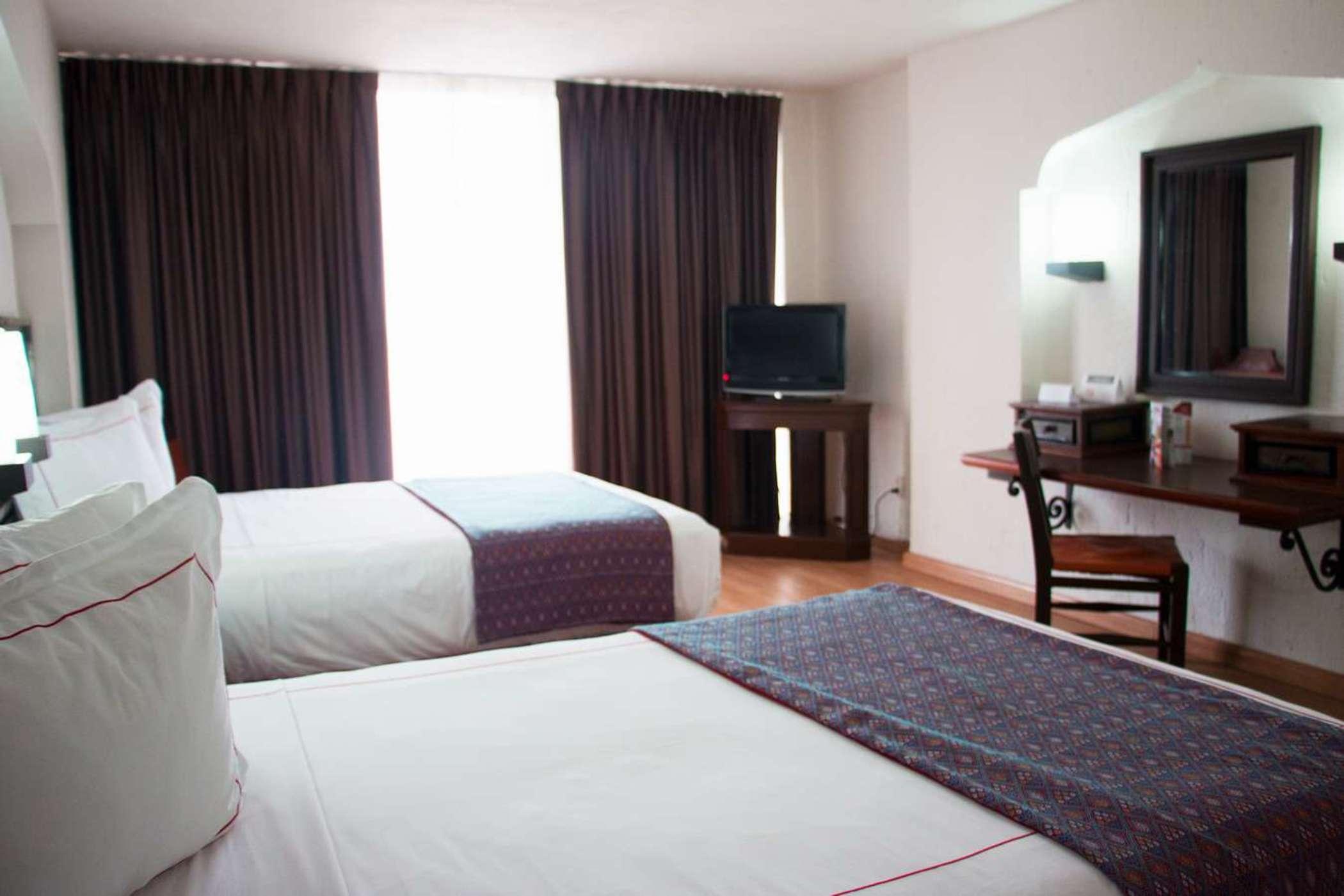 Hotel Fenix Guadalajara Exterior photo