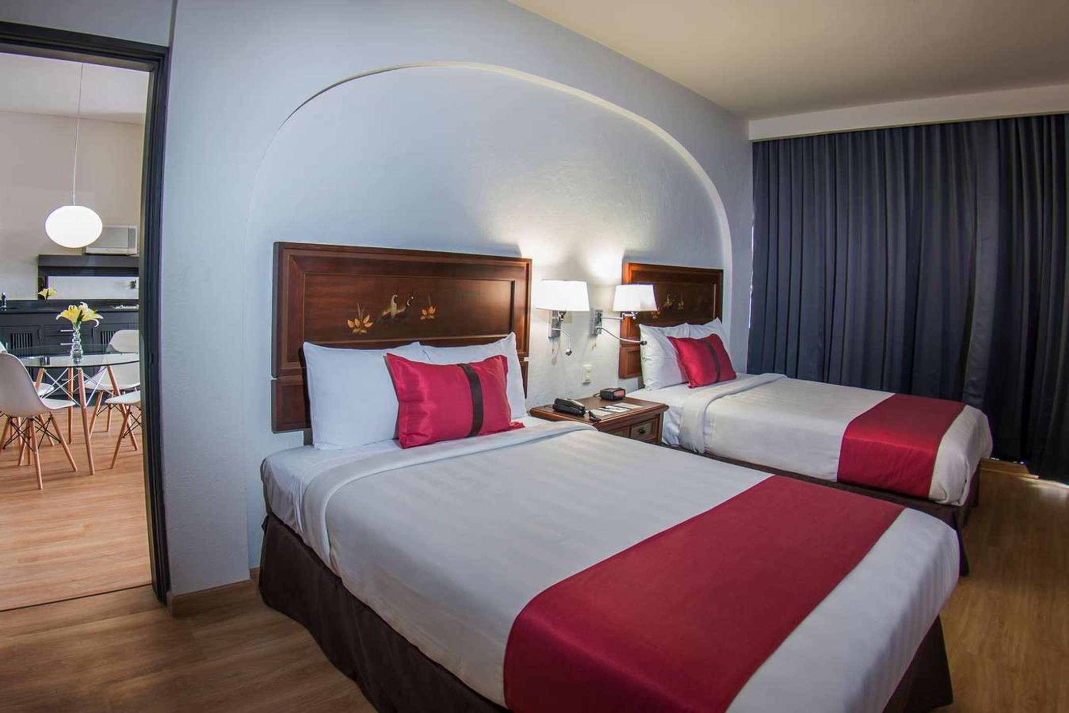 Hotel Fenix Guadalajara Exterior photo