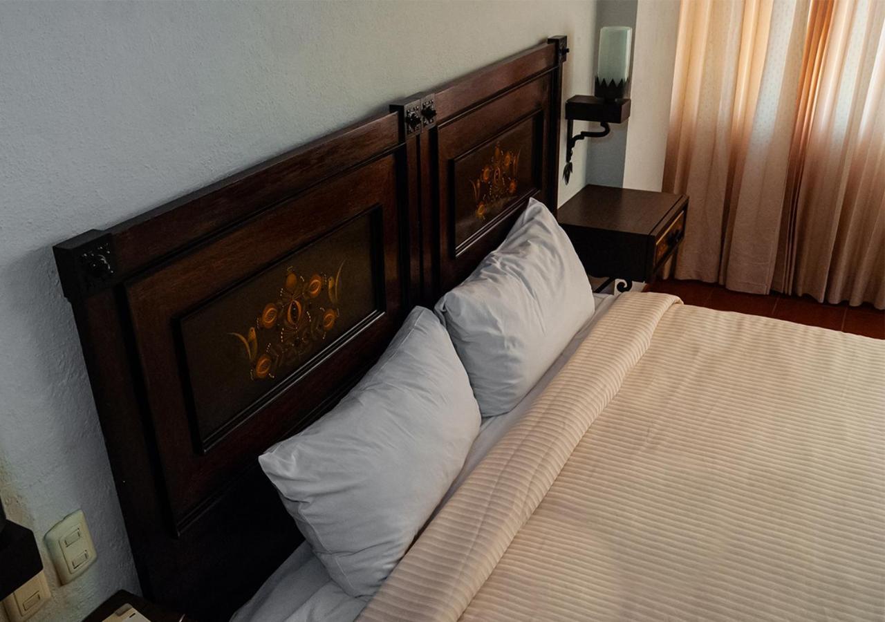 Hotel Fenix Guadalajara Room photo